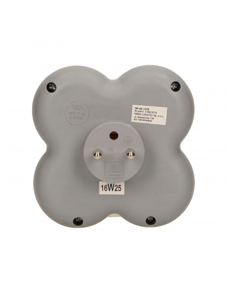 Rozgałęźnik, 3 gniazda 2P+Z z podświetlanym wyłącznikiem ON/OFF