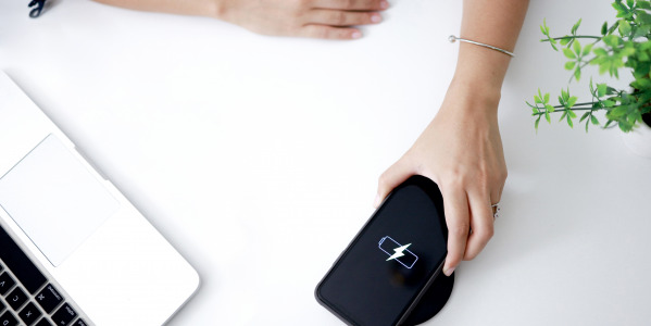 Indukcyjne ładowarki bezprzewodowe